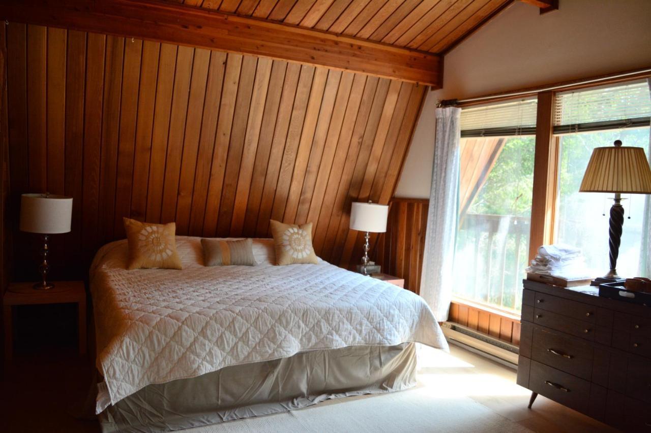 Gabriola Central B&B Экстерьер фото